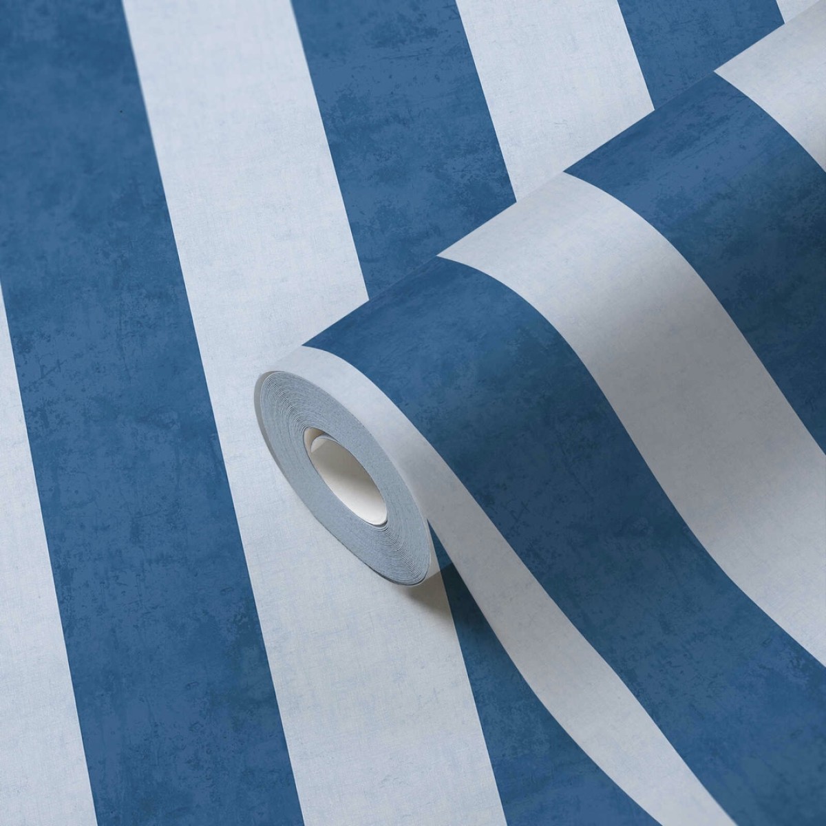 Lilly + Luis 77078-5