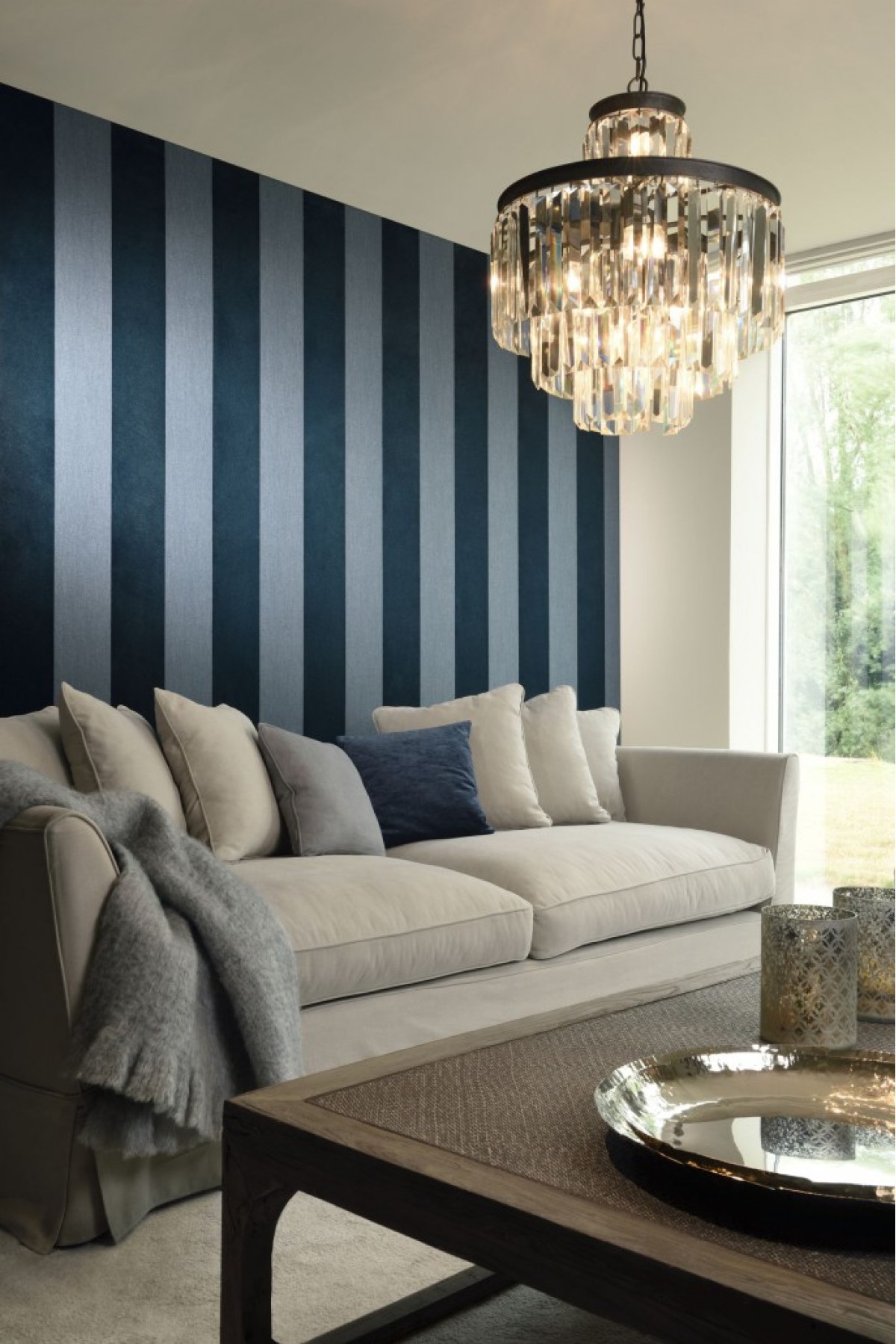 Flamant Les Rayures 18115 Stripe Velvet and Lin Midnight Blue