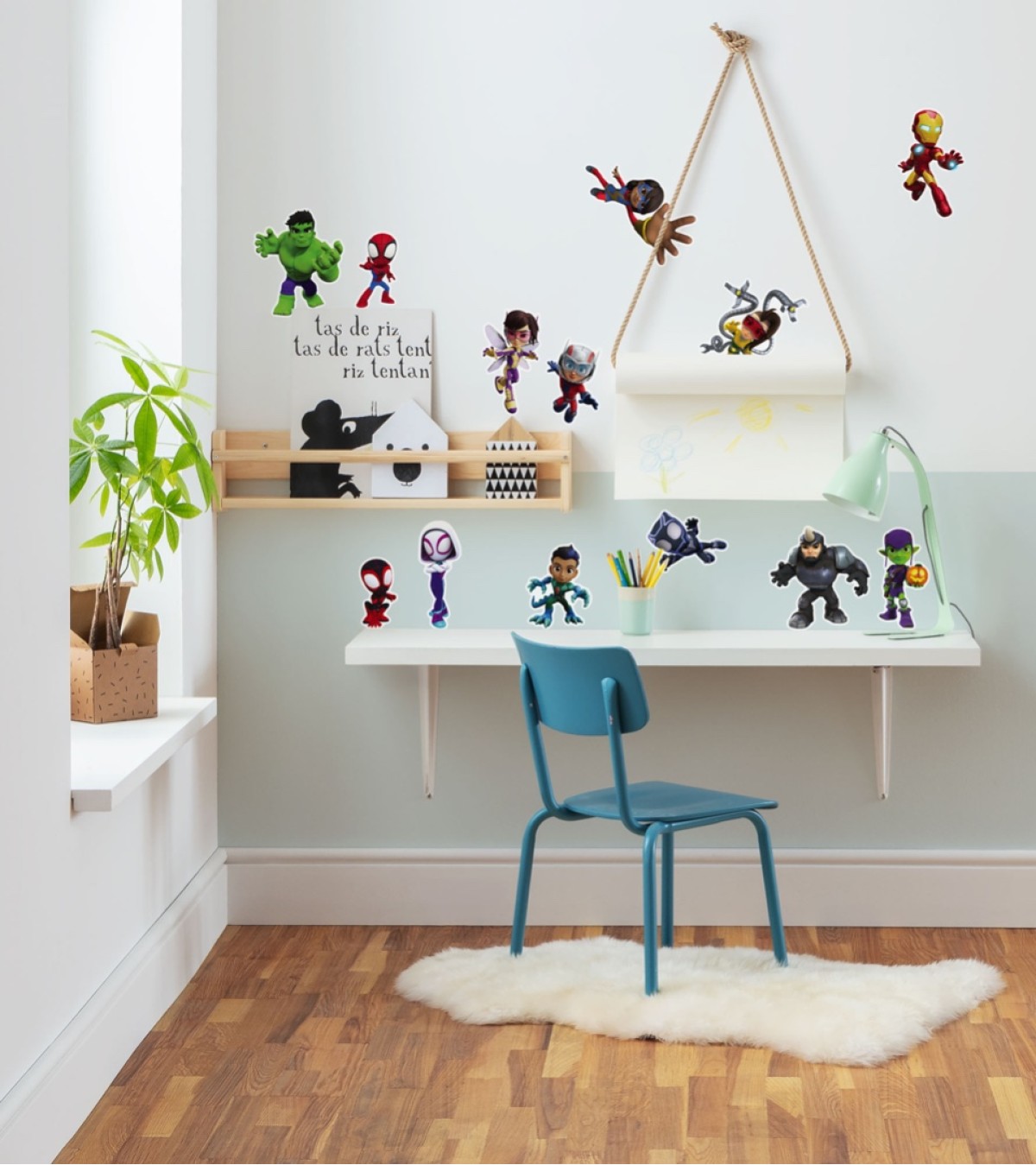 Komar Into Wonderland 14120h "Spidey and Friends"