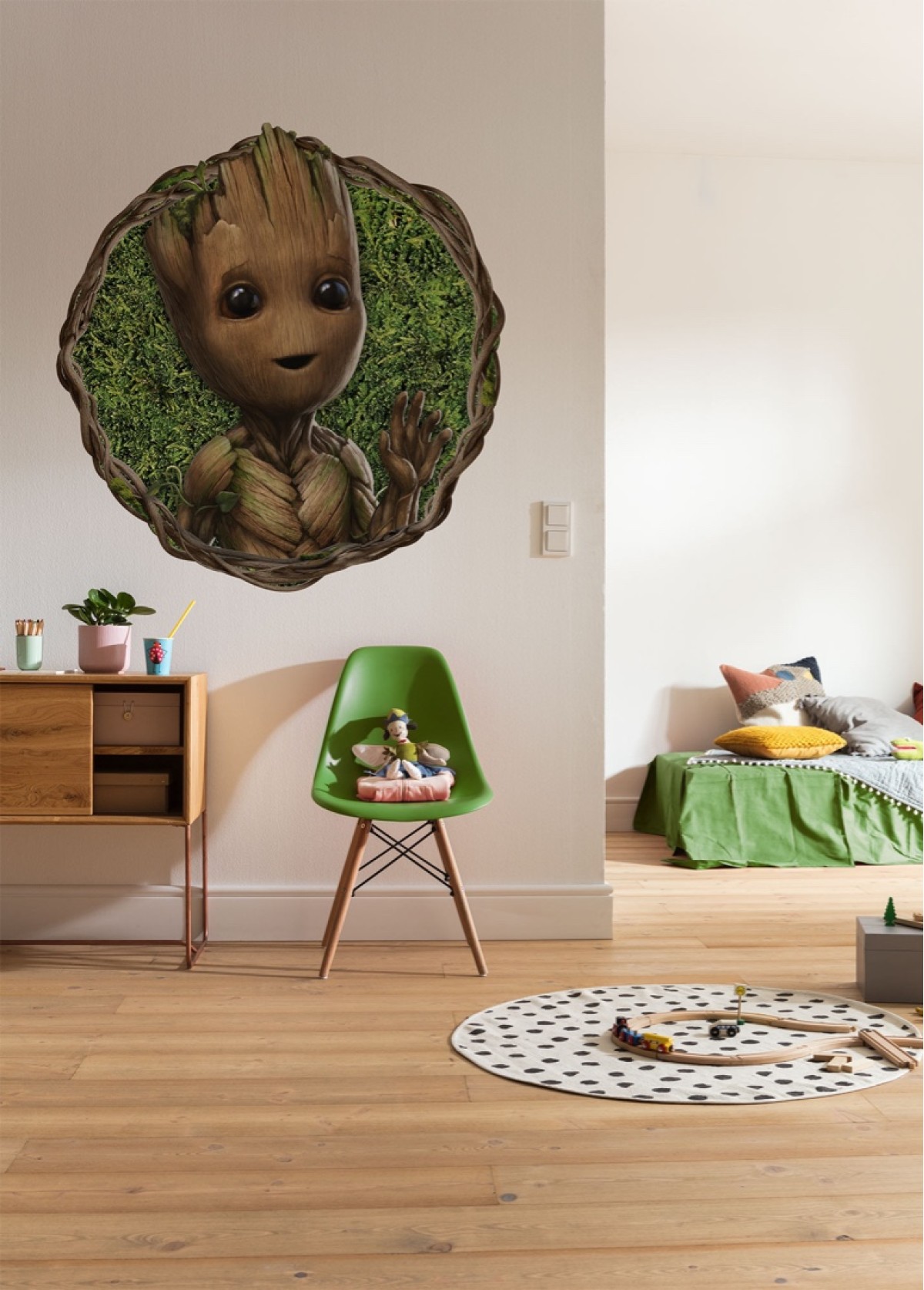 Komar Into Wonderland DD1-081 "Groot - Little Twig"