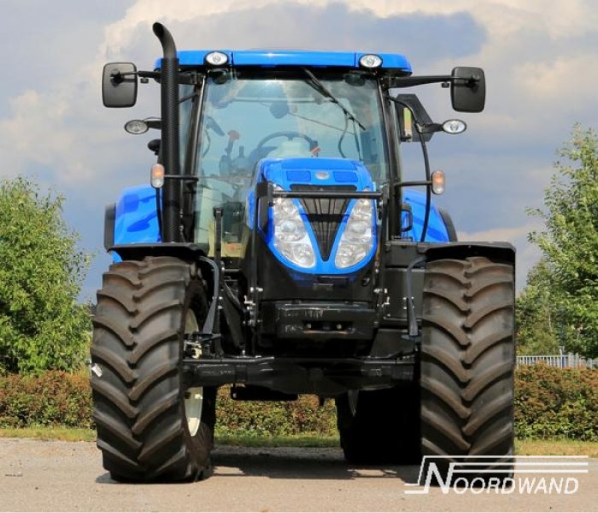 3750073 New tractor