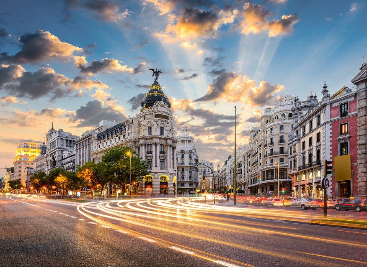 Designwalls DD118692 Gran Via
